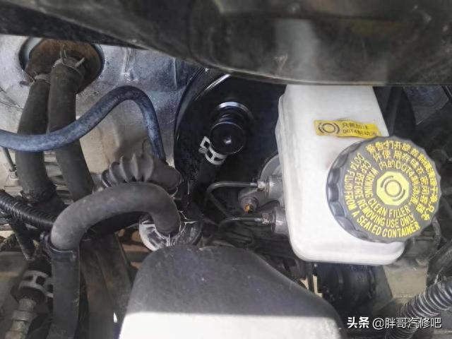 二手车：两万多元城市小越野，外观硬朗，油耗百公里7升