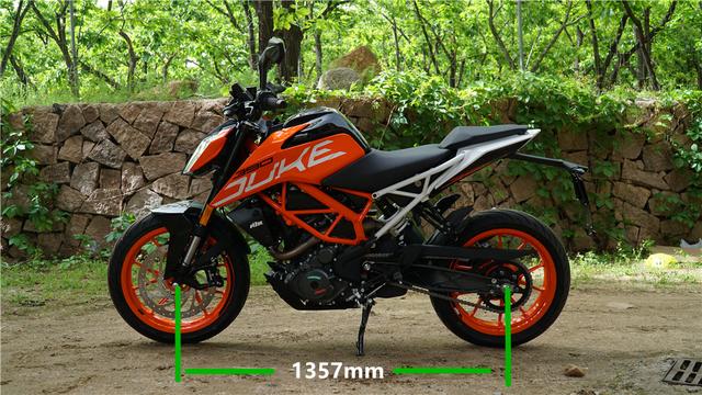 新车测评：来自欧洲的弯道火箭KTM 390 DUKE