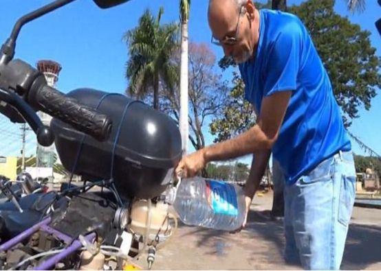 不烧油的汽车，农民发明的空气动力车，有空气就能开