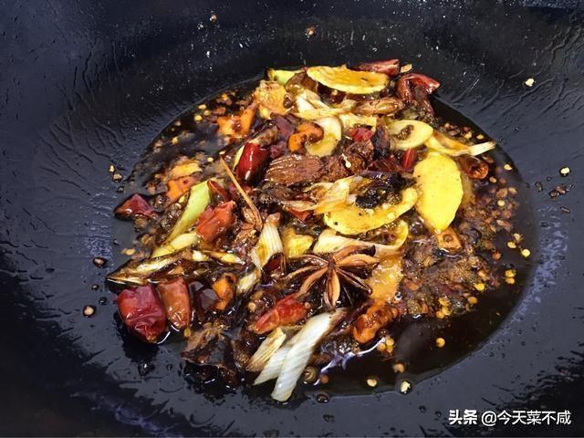 沧州火锅鸡，不一样的特色美食，火锅类的传奇，当地人一周吃三次