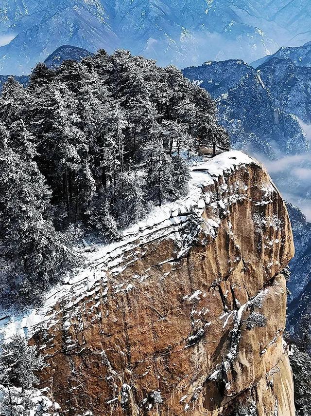 “踏雪寻梦•华山论剑”雪后初晴的华山五峰你最pick哪一个?