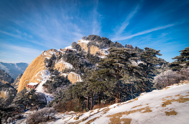 “踏雪寻梦•华山论剑”雪后初晴的华山五峰你最pick哪一个?