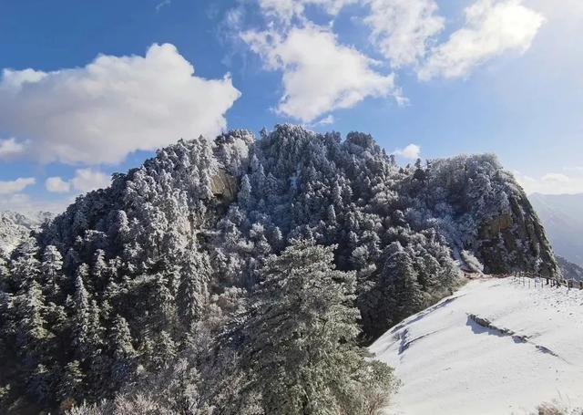 “踏雪寻梦•华山论剑”雪后初晴的华山五峰你最pick哪一个?