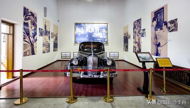 哈尔滨世纪汽车历史博物馆之前苏联吉斯110高级防弹轿车（二）