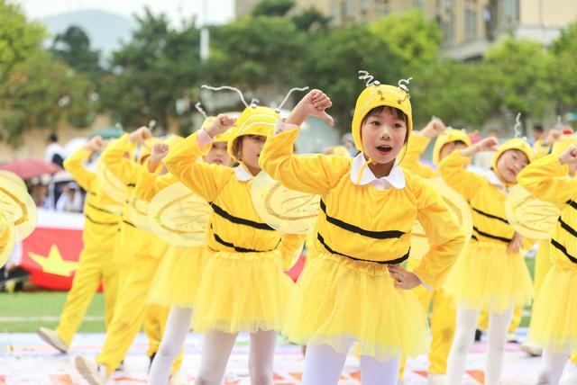 活力校园㊸｜龙城高级中学（教育集团）东兴外国语学校第五届体育艺术节举行