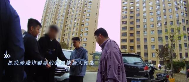 女网友坐飞机“奔现”男主播，见面结果令人崩溃……