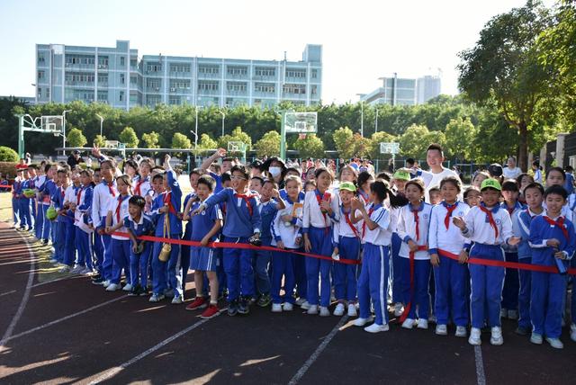 活力校园㊸｜龙城高级中学（教育集团）东兴外国语学校第五届体育艺术节举行