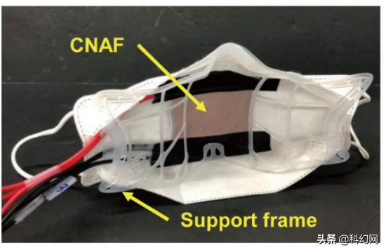 新型透明口罩不仅方便交流，还能自主杀菌消毒