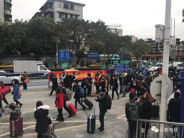 花都市民的福音！北站到长客，有免费接驳车！